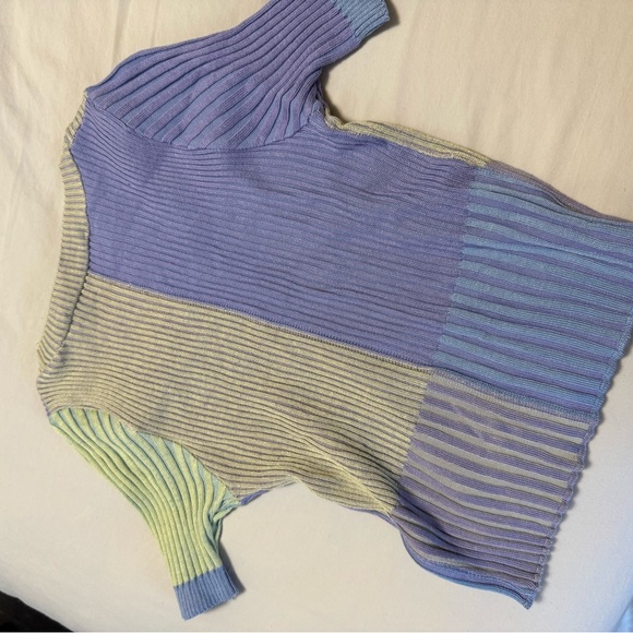 Retro Funky Cropped T-Shirt Purple Green BNWOT - Picture 2 of 3